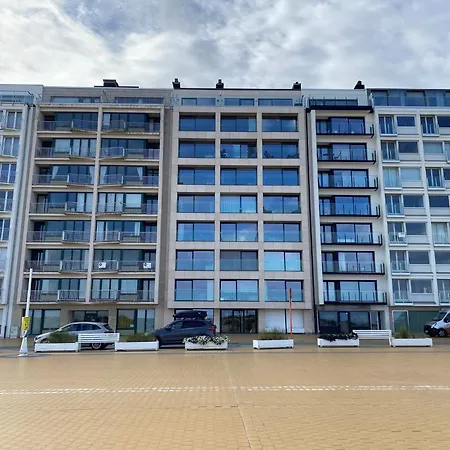 Apartment In With Sea View, Cleaning Included Nieuwpoort