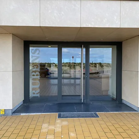 In With Sea View, Cleaning Included Nieuwpoort
